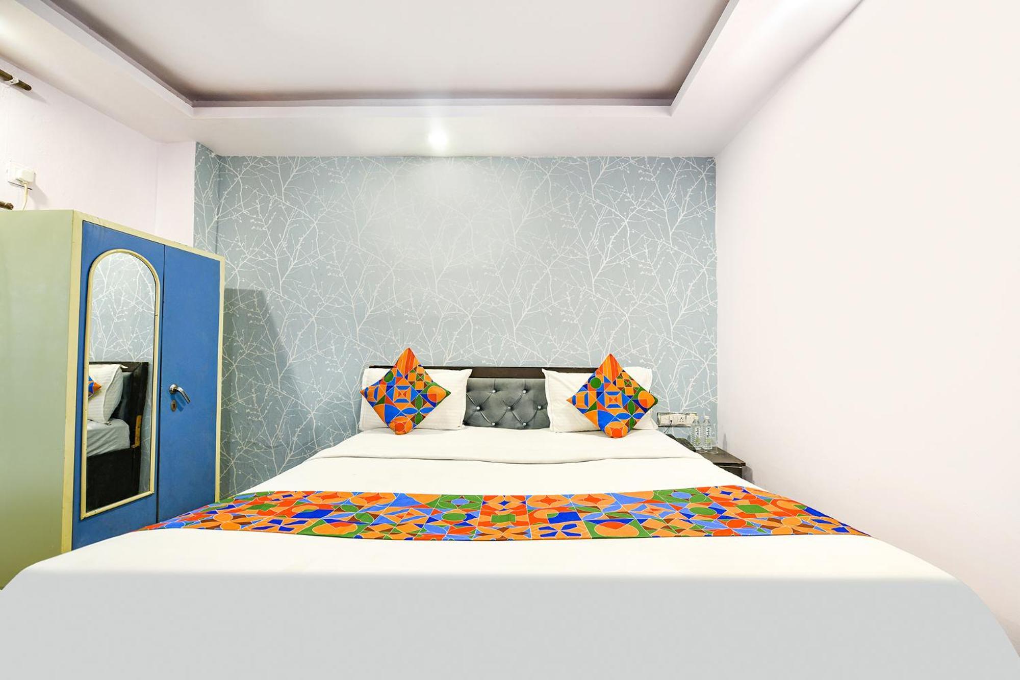 Hotel OYO 28624 A K Continental Neu-Delhi Exterior foto